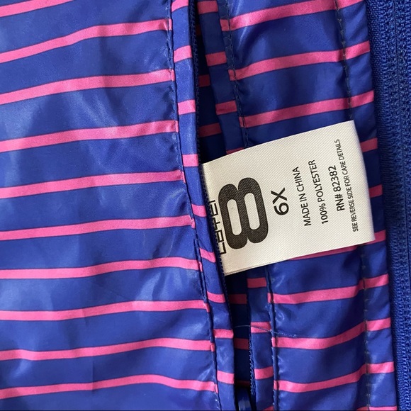 Girls reversible puffer vest - Picture 7 of 7